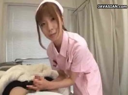 الممرضة الآسيوية الساخنة ومريضها الشاب يتقاسم الديك الصعب.